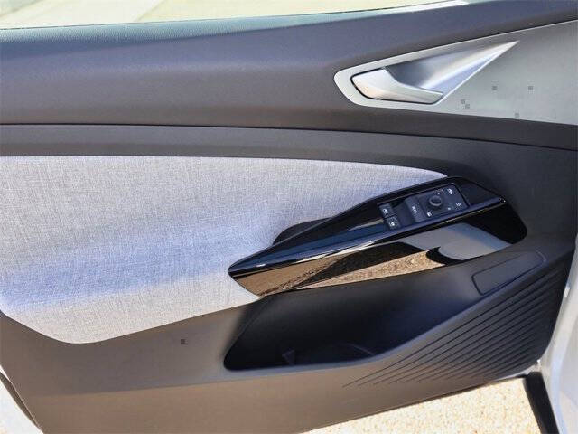 2025 Volkswagen ID.4 Pro