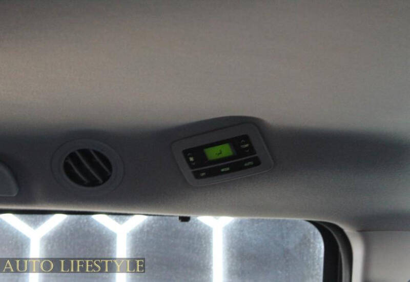 2013 Toyota Sienna SE 8-Passenger