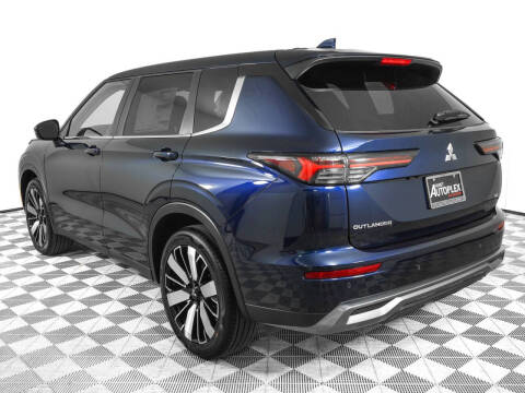 2026 Mitsubishi Outlander SE