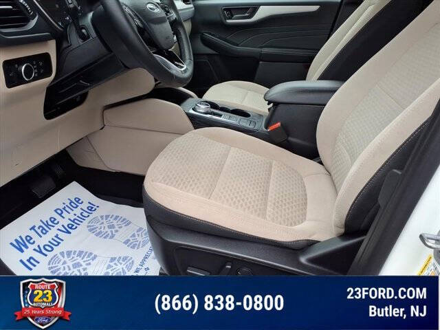 2022 Ford Escape SE