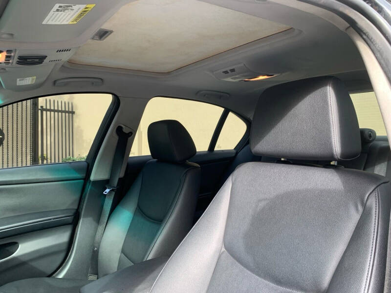 2006 BMW 3 Series 330xi