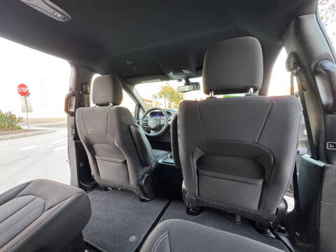 2022 Chrysler Pacifica Touring