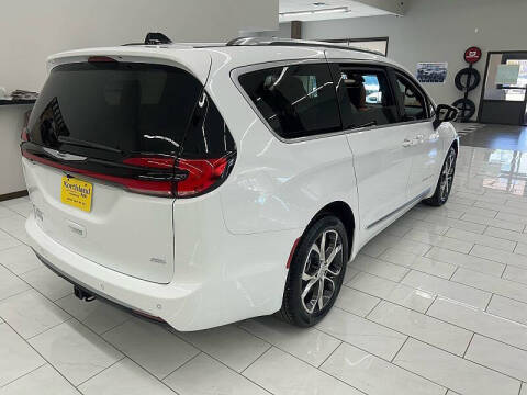2026 Chrysler Pacifica Pinnacle