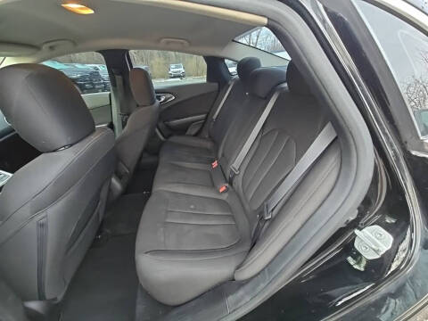 2016 Chrysler 200 Limited