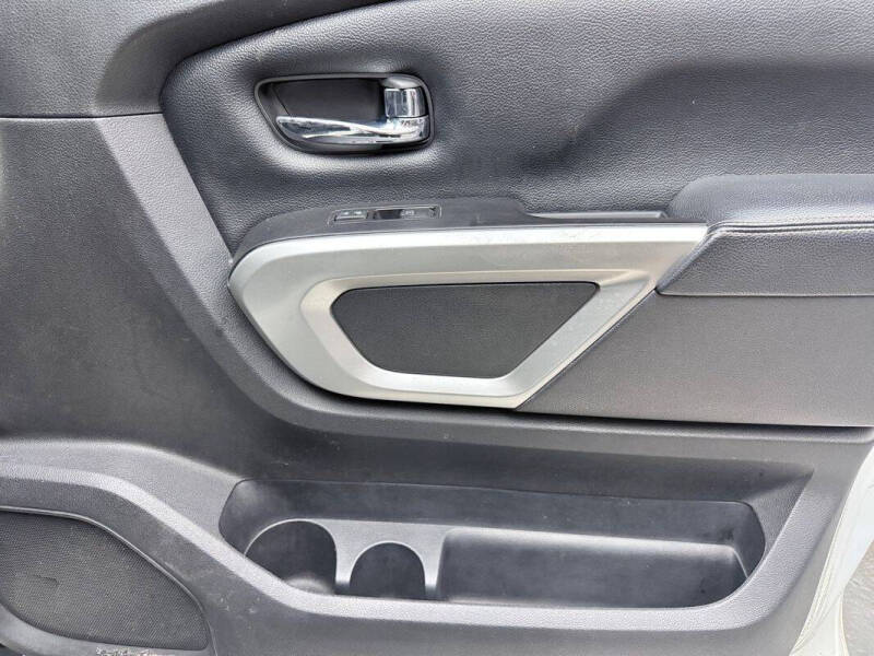 2018 Nissan Titan PRO-4X