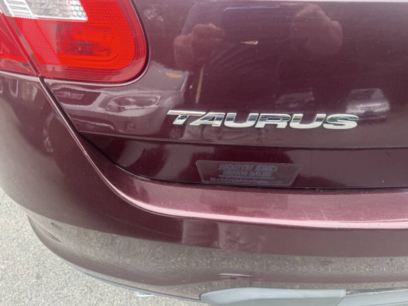 2011 Ford Taurus SEL