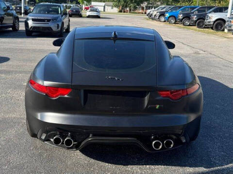 2017 Jaguar F-TYPE R