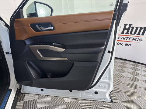 2024 Nissan Pathfinder Platinum