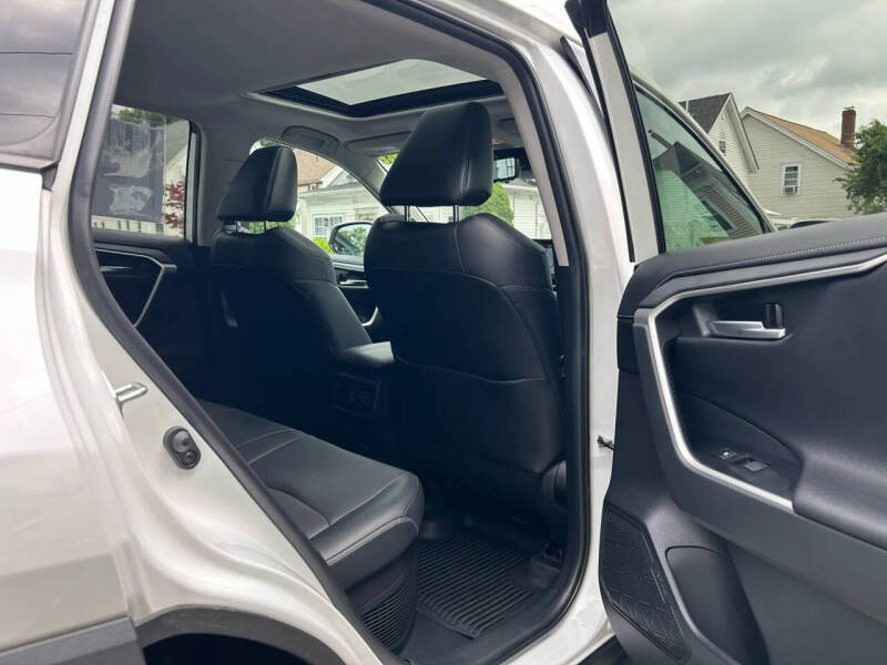 2019 Toyota RAV4 Hybrid Limited