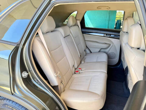 2012 Kia Sorento LX