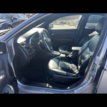 2013 Chrysler 200 Limited