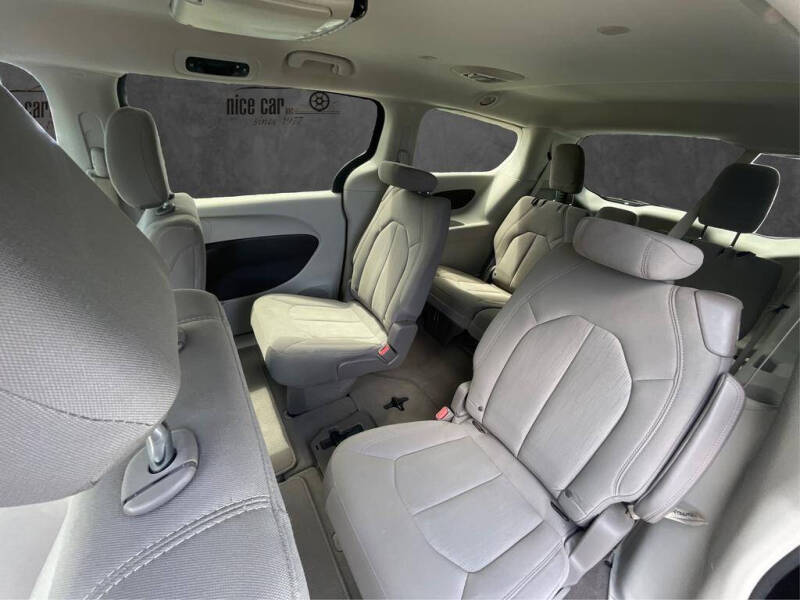 2019 Chrysler Pacifica LX