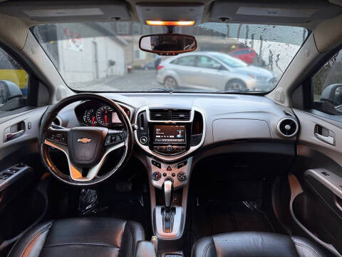 2017 Chevrolet Sonic Premier Auto
