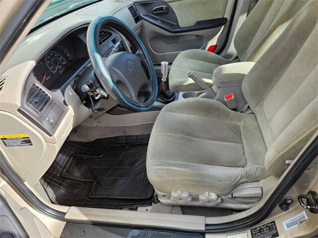 2003 Hyundai Elantra GLS