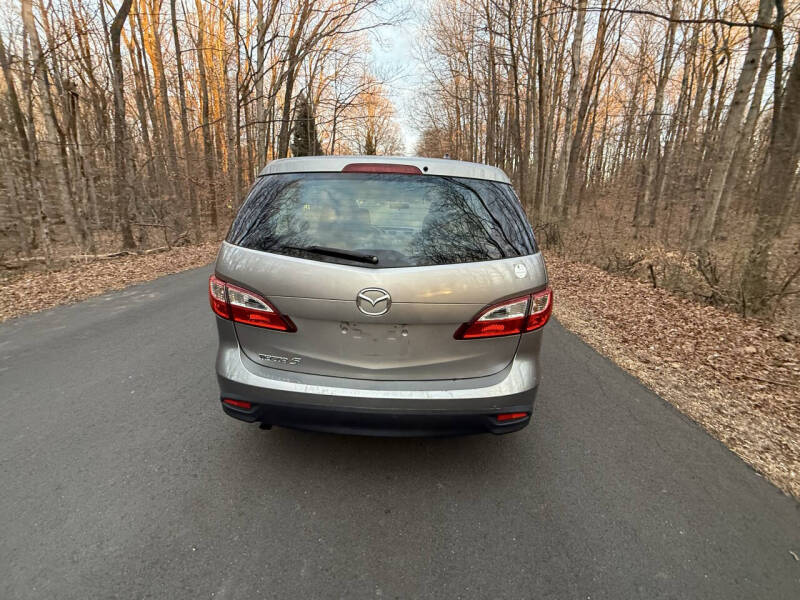 2012 Mazda MAZDA5 Sport
