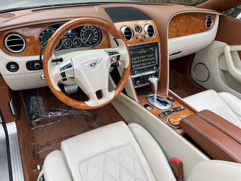 2013 Bentley Continental 27