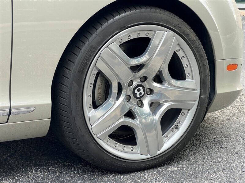 2013 Bentley Continental 13