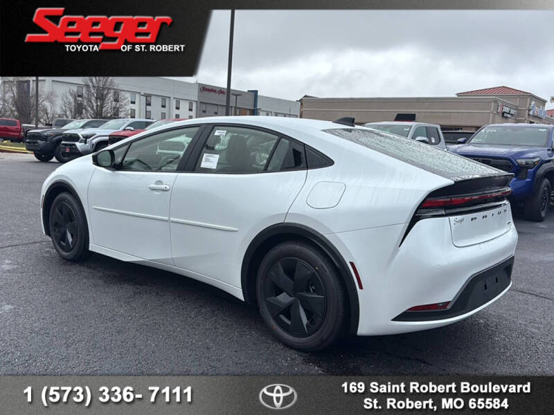 2026 Toyota Prius LE