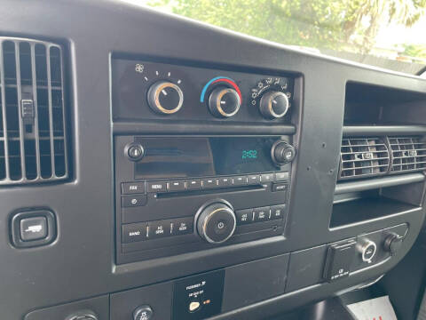 2017 Chevrolet Express 2500