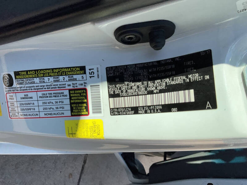 2017 Toyota Sienna XLE Premium 7-Passenger