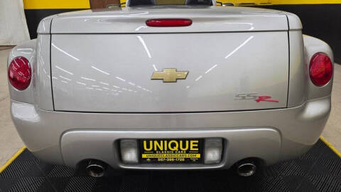 2005 Chevrolet SSR LS