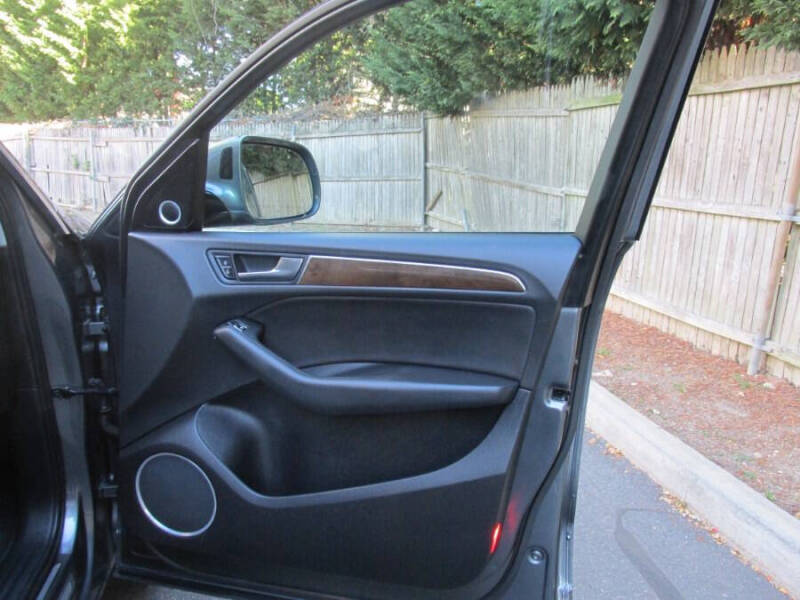 2016 Audi Q5 2.0T quattro Premium Plus