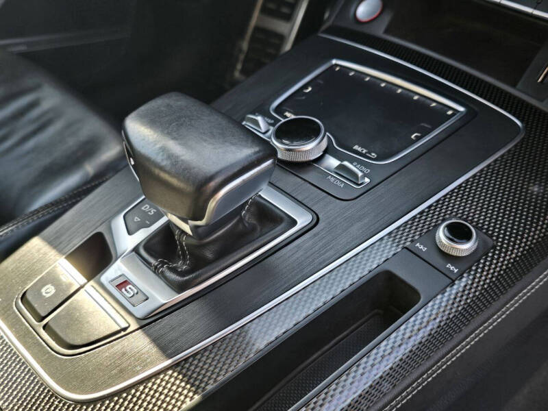 2020 Audi SQ5 3.0T quattro Premium Plus