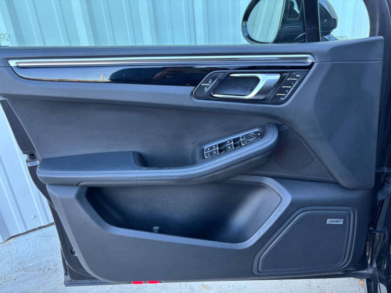 2023 Porsche Macan S