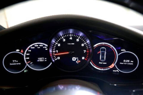 2018 Porsche Panamera 4 Executive