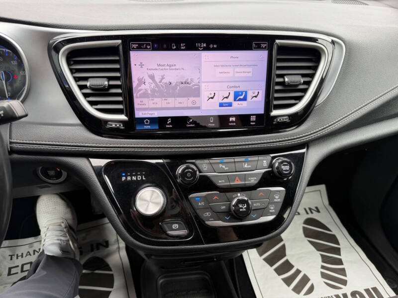 2021 Chrysler Pacifica Touring