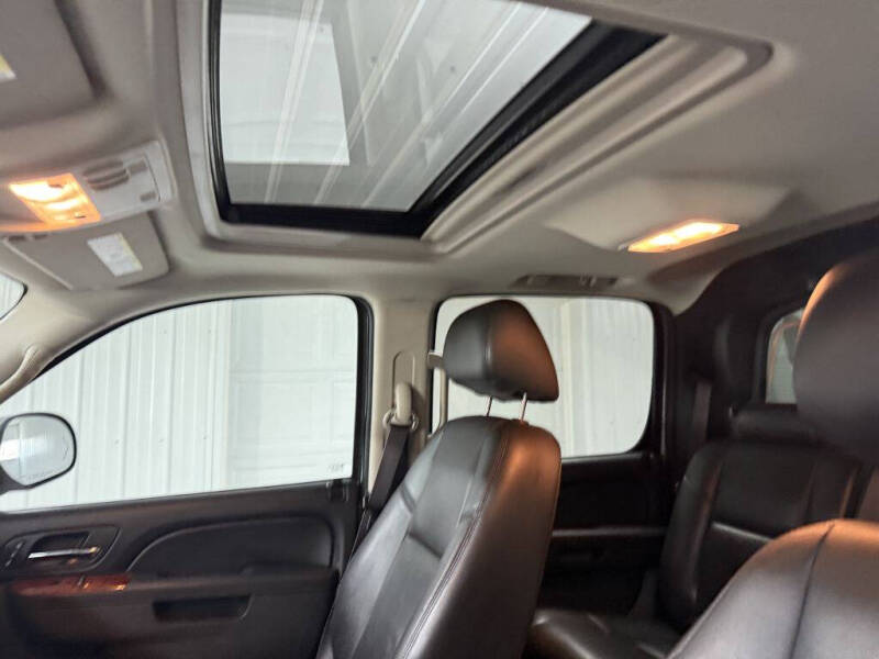 2013 Chevrolet Avalanche LTZ Black Diamond