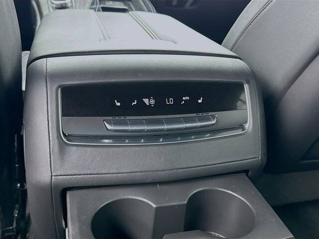 2022 Cadillac Escalade Sport