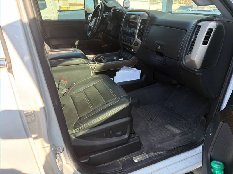 2019 GMC Sierra 2500HD Denali