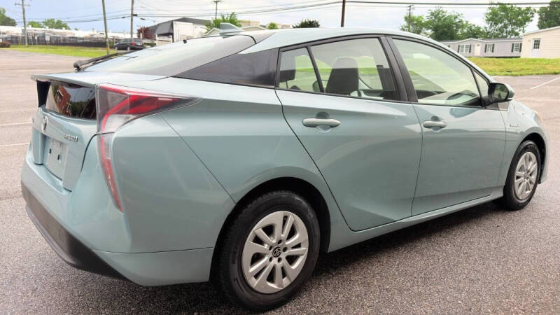 2016 Toyota Prius Two