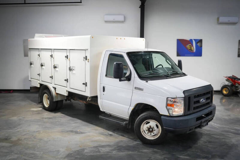 2018 Ford E-Series E-450 SD