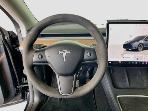 2024 Tesla Model Y Long Range