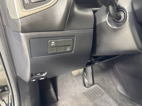 2017 Mazda MAZDA3 Sport