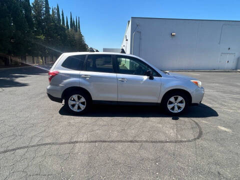 2014 Subaru Forester 2.5i