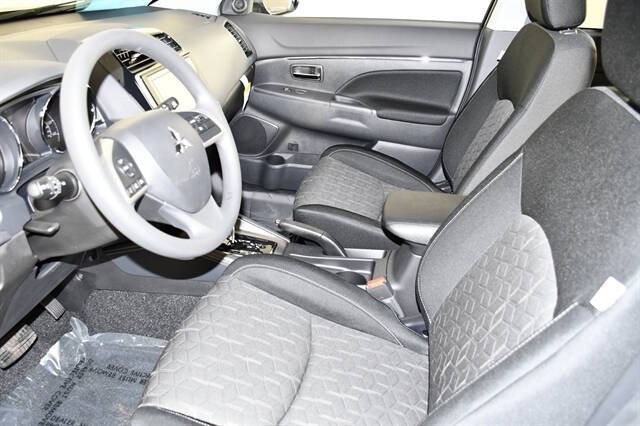 2026 Mitsubishi Outlander Sport ES