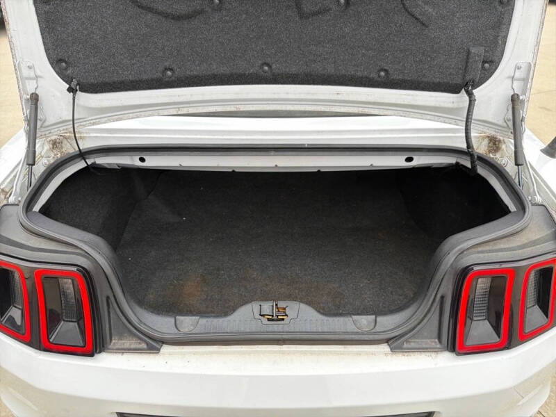 2014 Ford Mustang V6