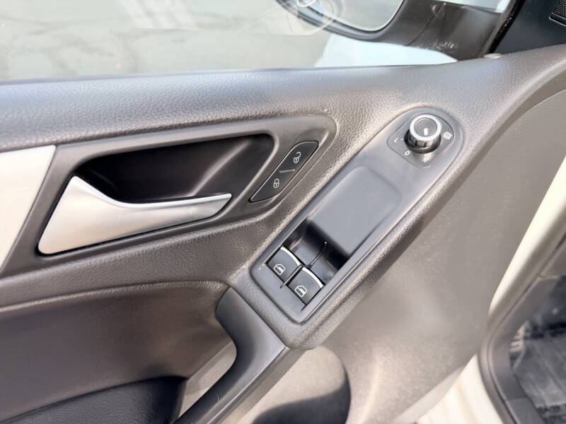 2012 Volkswagen GTI Autobahn PZEV