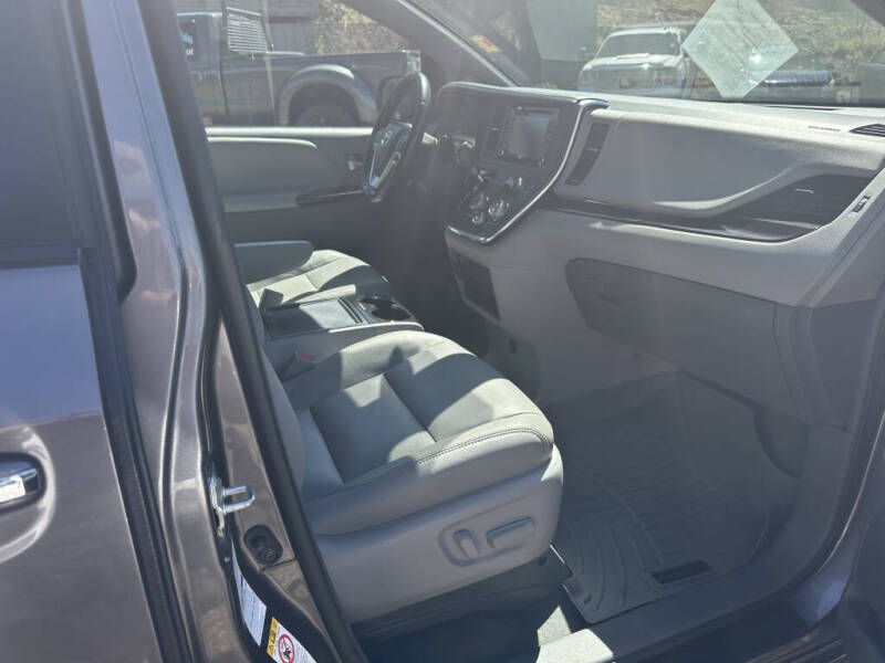 2018 Toyota Sienna