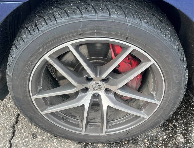 2022 Porsche Macan S