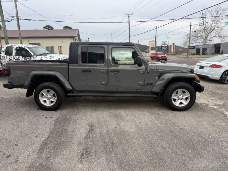 2022 Jeep Gladiator Sport S
