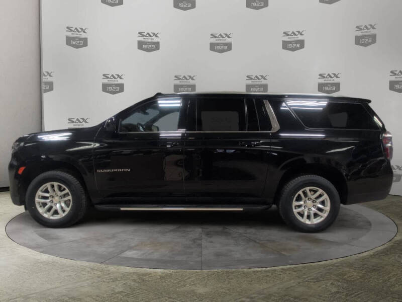 2024 Chevrolet Suburban LT