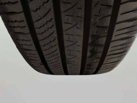 2025 Volvo XC60 B5 Core Dark Theme