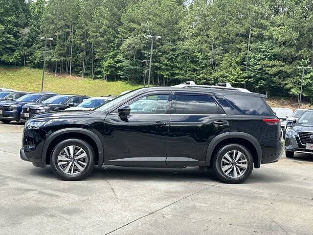 2024 Nissan Pathfinder SL