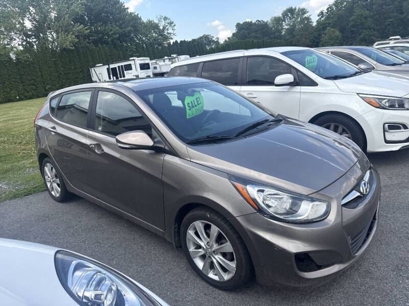 2013 Hyundai Accent SE