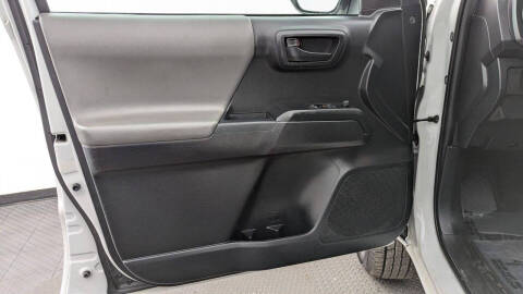 2019 Toyota Tacoma SR