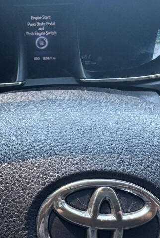 2016 Toyota Avalon XLE